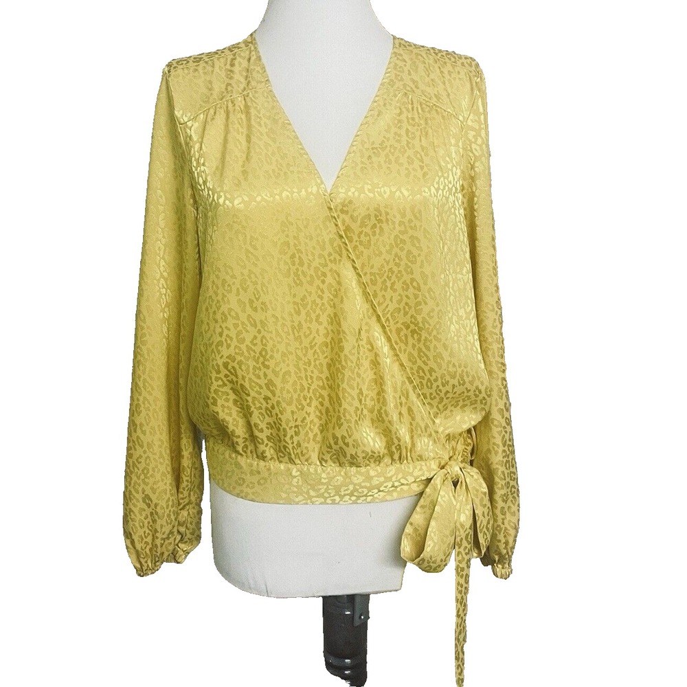 Jennifer Lopez JLO Long Sleeve Yellow/Gold Leopard Print Top Womens Size Small